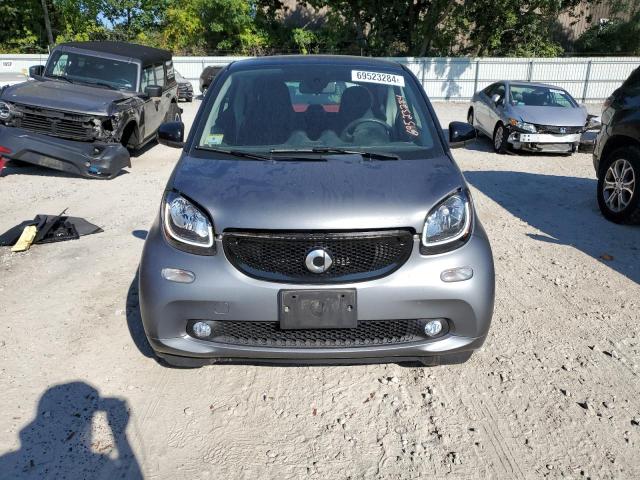 Photo 4 VIN: WMEFJ9BA3HK229906 - SMART FORTWO 