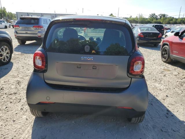 Photo 5 VIN: WMEFJ9BA3HK229906 - SMART FORTWO 