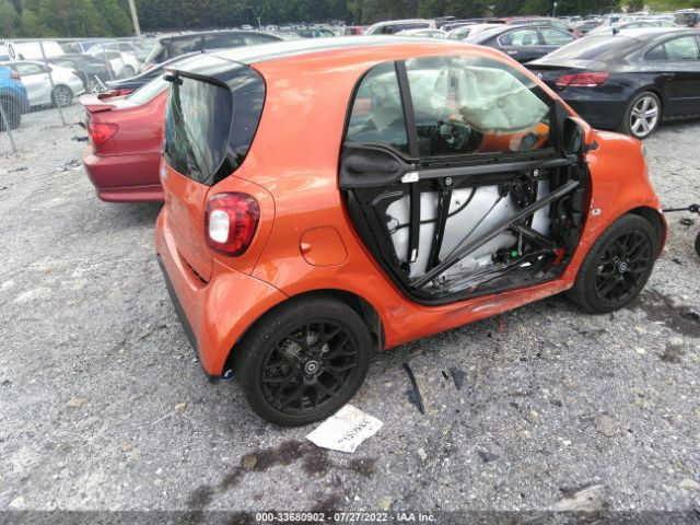 Photo 3 VIN: WMEFJ9BA4JK323511 - SMART FORTWO ELECTRIC DRIVE 