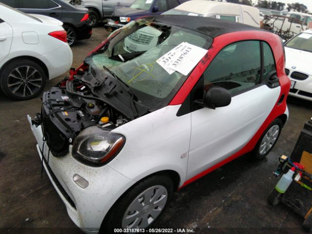 Photo 1 VIN: WMEFJ9BA4KK357675 - SMART FORTWO ELECTRIC 