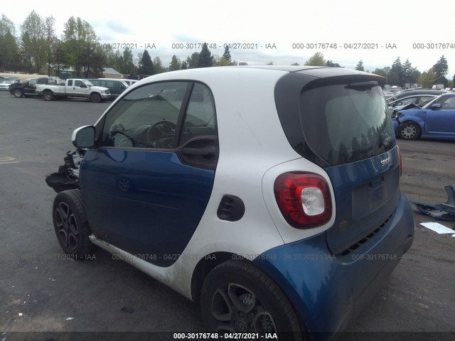 Photo 2 VIN: WMEFJ9BA5JK314400 - SMART FORTWO ELECTRIC DRIVE 