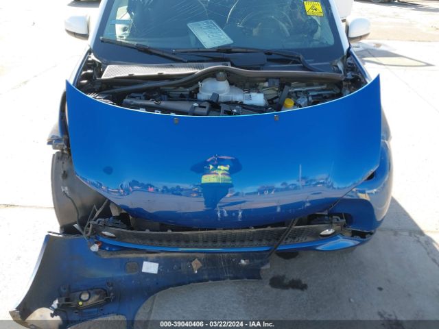 Photo 5 VIN: WMEFJ9BA6JK307018 - SMART FORTWO 