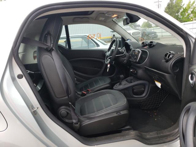 Photo 4 VIN: WMEFJ9BA6JK314843 - SMART FORTWO 