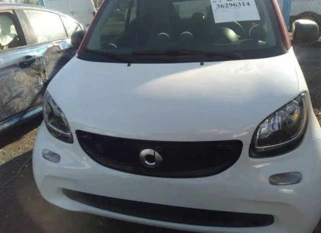 Photo 5 VIN: WMEFJ9BA6KK359850 - SMART FORTWO 