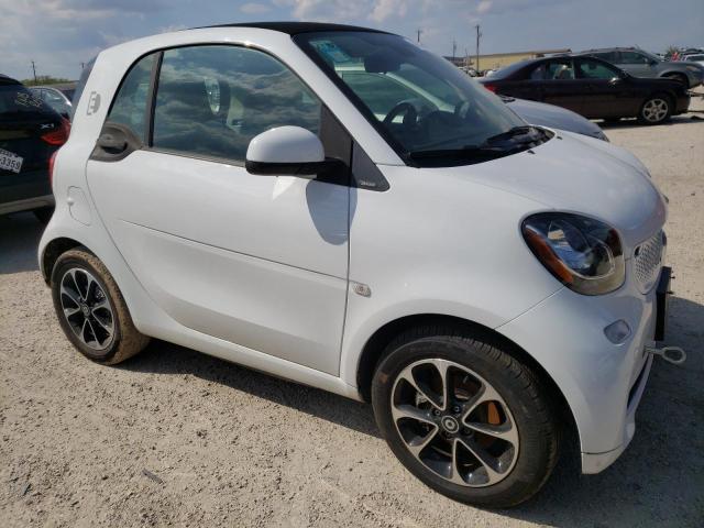 Photo 3 VIN: WMEFJ9BA8HK229920 - SMART FORTWO 