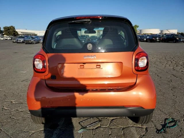 Photo 5 VIN: WMEFJ9BA8JK321230 - SMART FORTWO 