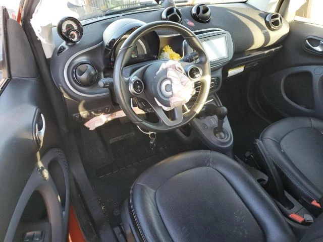 Photo 7 VIN: WMEFJ9BA8JK321230 - SMART FORTWO 