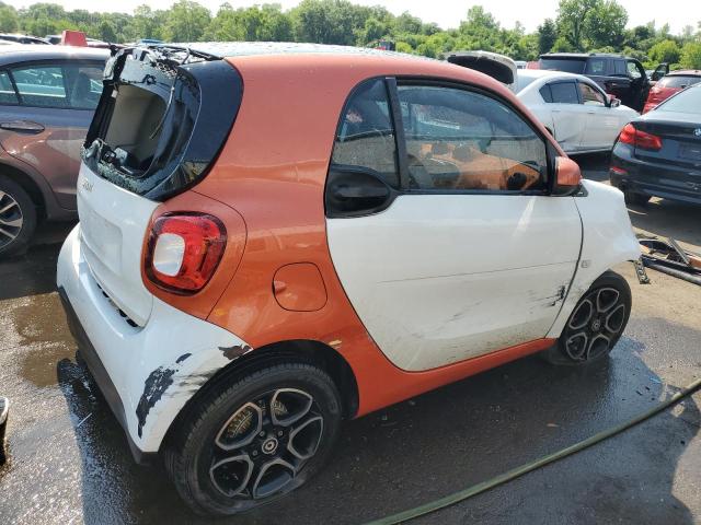 Photo 2 VIN: WMEFJ9BAXJK280745 - SMART FORTWO 