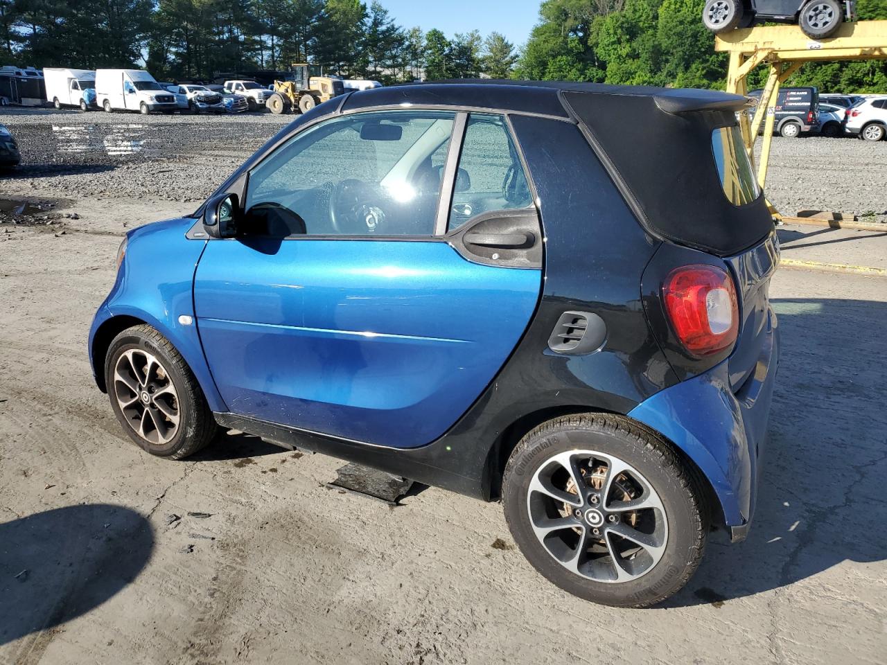 Photo 1 VIN: WMEFK5DA3HK152165 - SMART FORTWO 