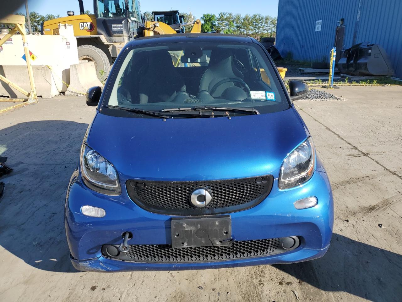 Photo 4 VIN: WMEFK5DA3HK152165 - SMART FORTWO 