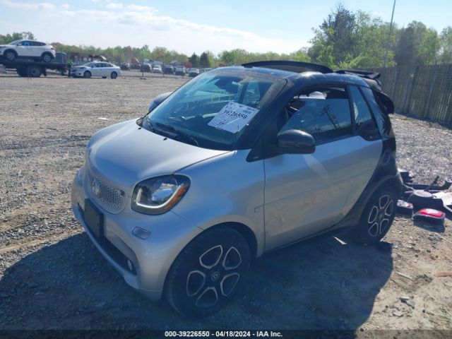 Photo 1 VIN: WMEFK5DA6HK168943 - SMART FORTWO 