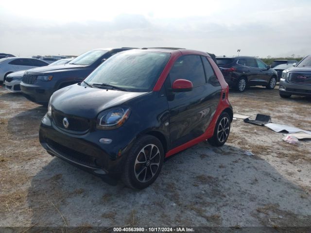 Photo 1 VIN: WMEFK5DAXHK137100 - SMART FORTWO 