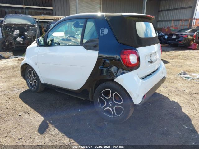 Photo 5 VIN: WMEFK9BA2HK233457 - SMART FORTWO 