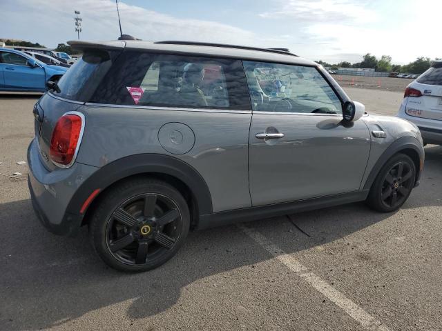 Photo 2 VIN: WMW13DJ03N2R00370 - MINI COOPER SE 