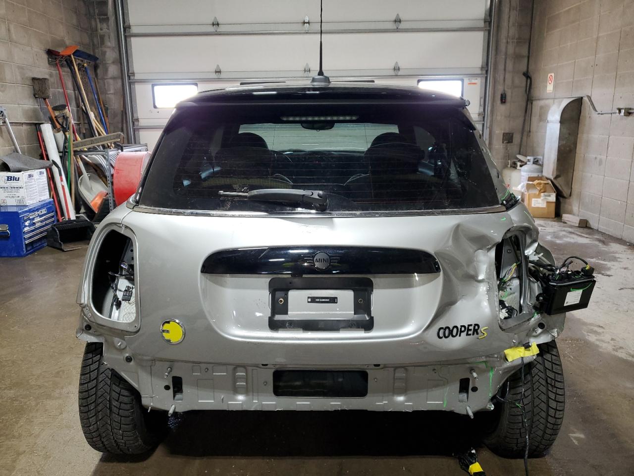 Photo 5 VIN: WMW13DJ08R2V25047 - MINI COOPER 