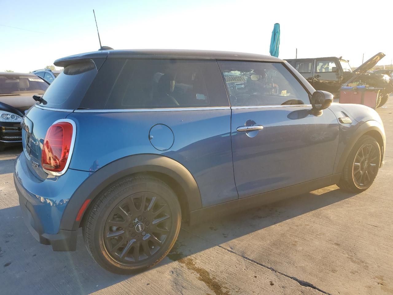 Photo 2 VIN: WMW33DH06N2R99667 - MINI COOPER 