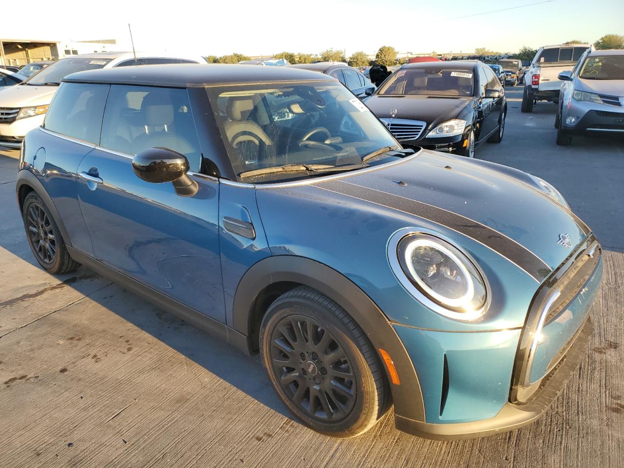 Photo 3 VIN: WMW33DH06N2R99667 - MINI COOPER 