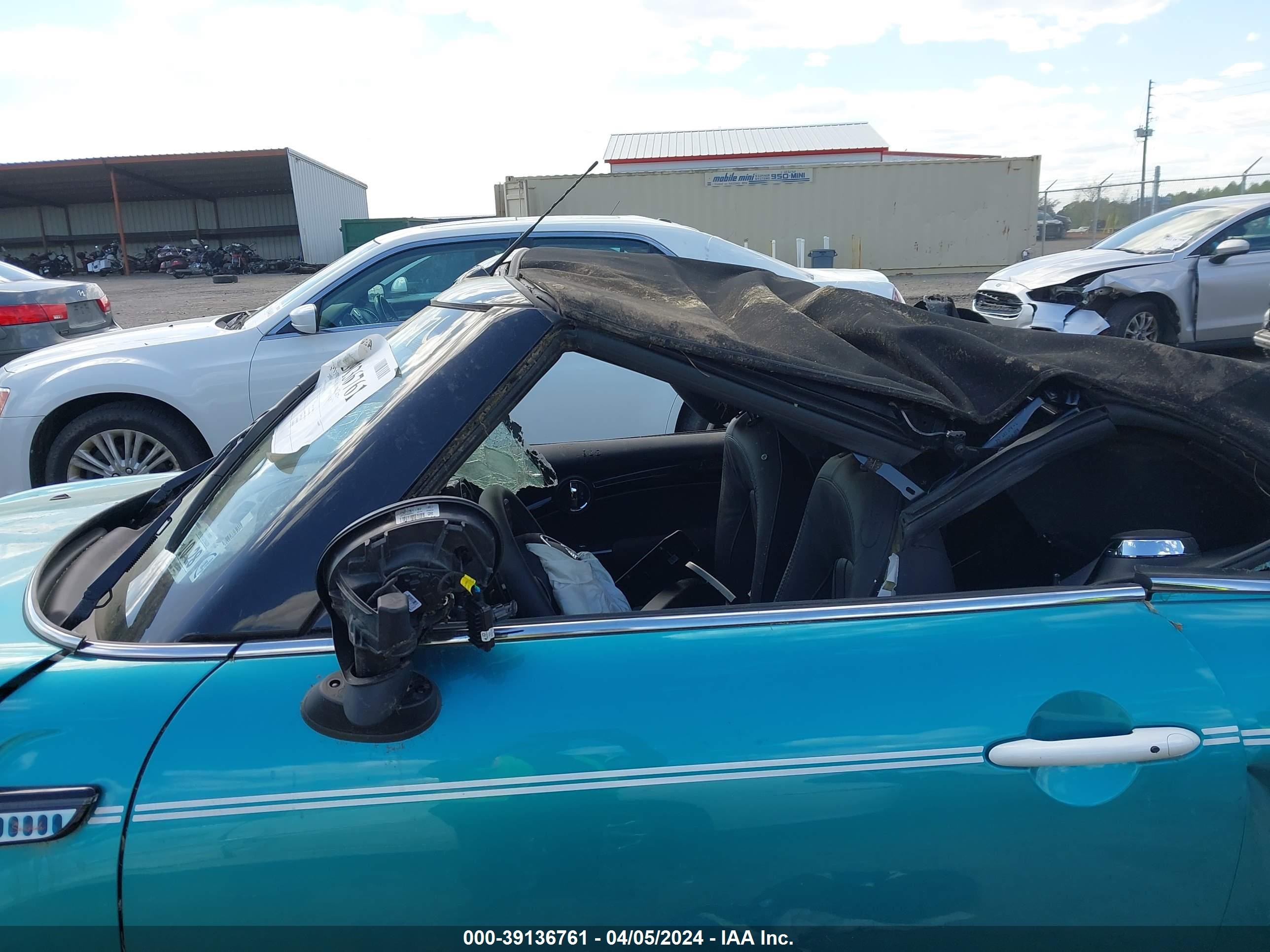 Photo 18 VIN: WMW43DL08R3R53771 - MINI CONVERTIBLE 