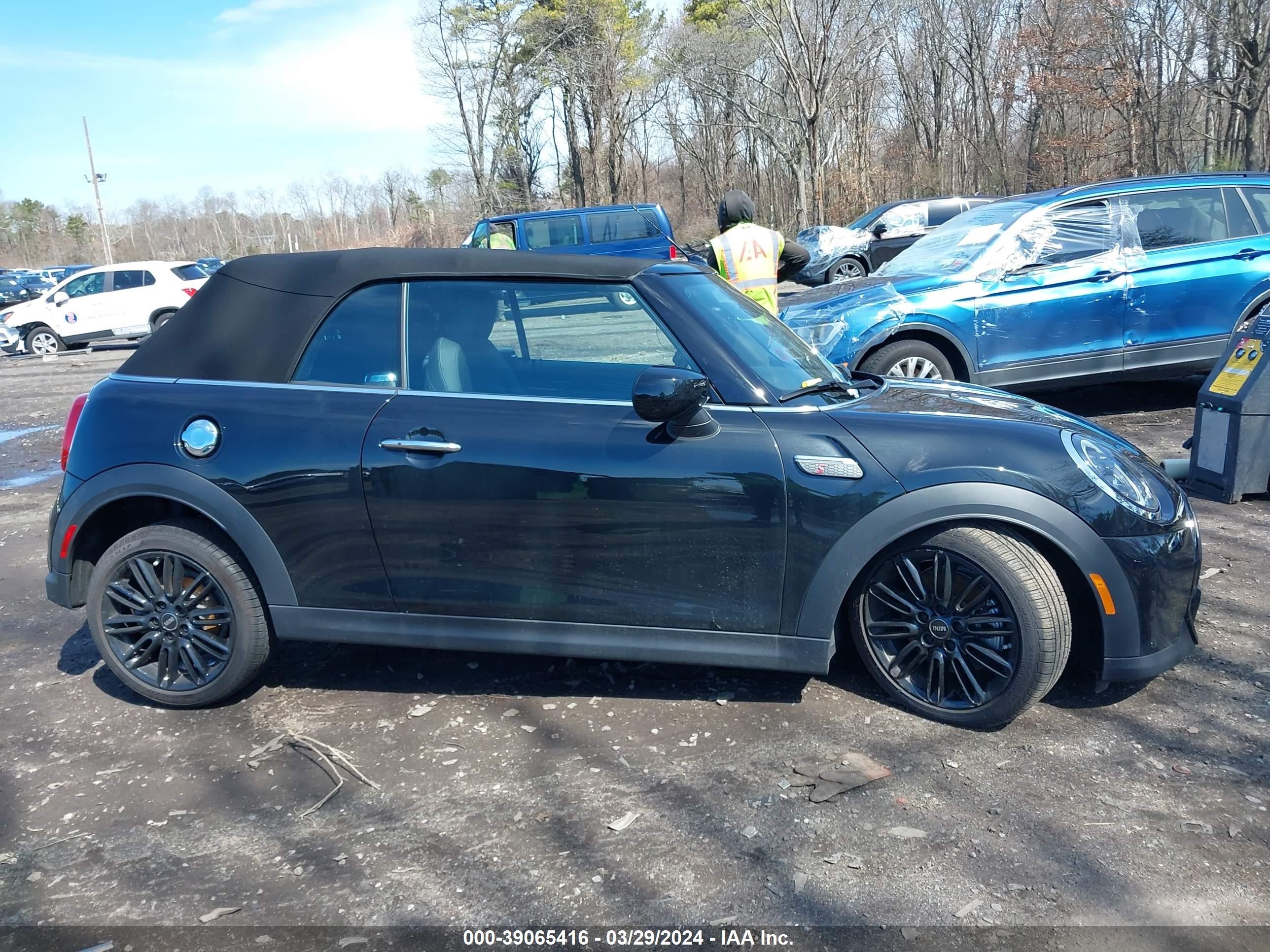 Photo 12 VIN: WMW43DL0XR3R83418 - MINI CONVERTIBLE 