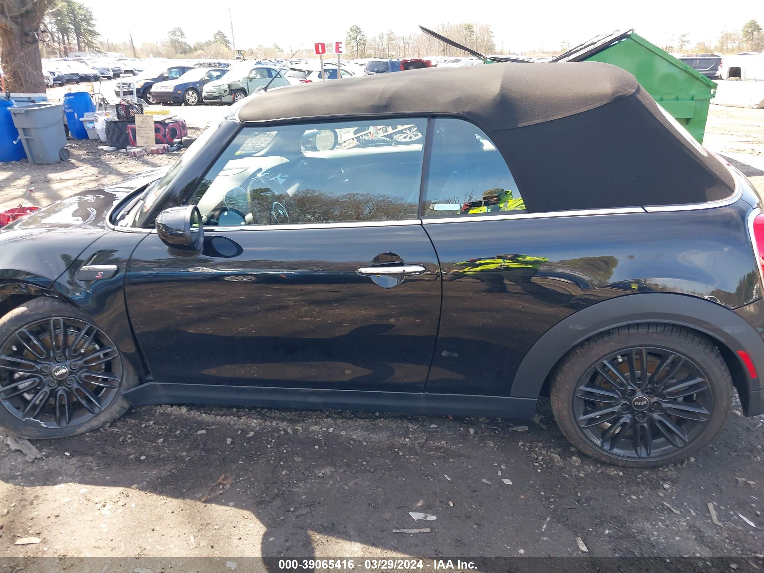 Photo 13 VIN: WMW43DL0XR3R83418 - MINI CONVERTIBLE 