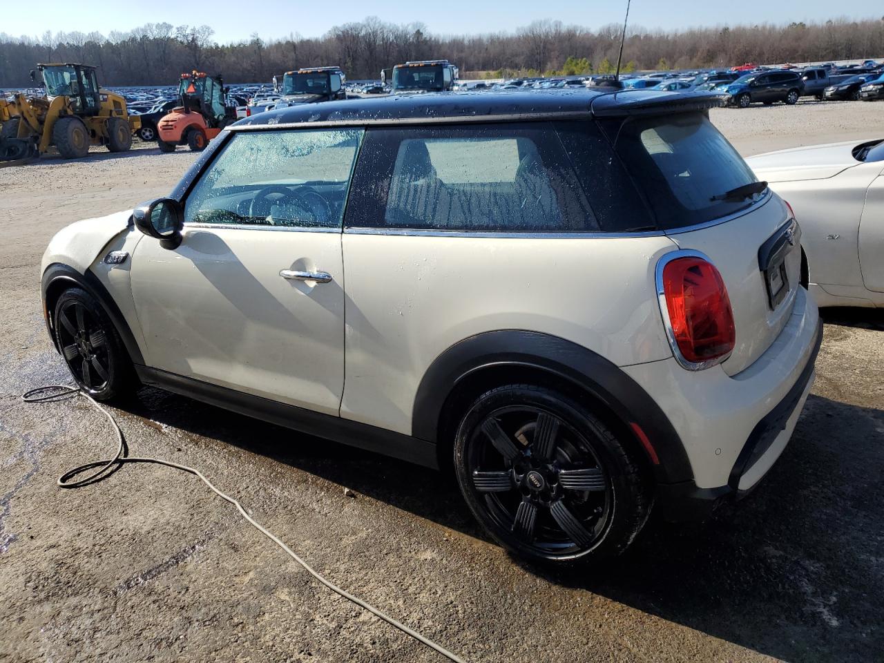 Photo 1 VIN: WMW53DH0XN2R10904 - MINI COOPER 