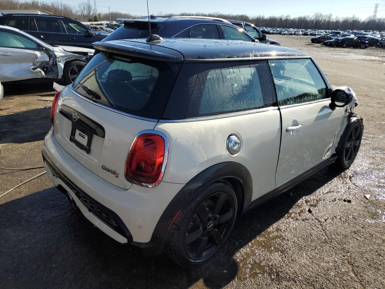 Photo 2 VIN: WMW53DH0XN2R10904 - MINI COOPER 