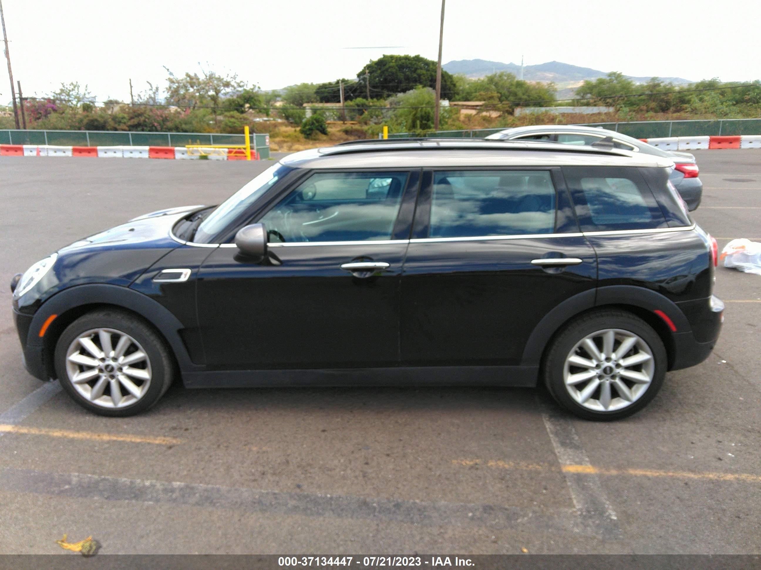 Photo 14 VIN: WMWLN5C58G2E07047 - MINI CLUBMAN 