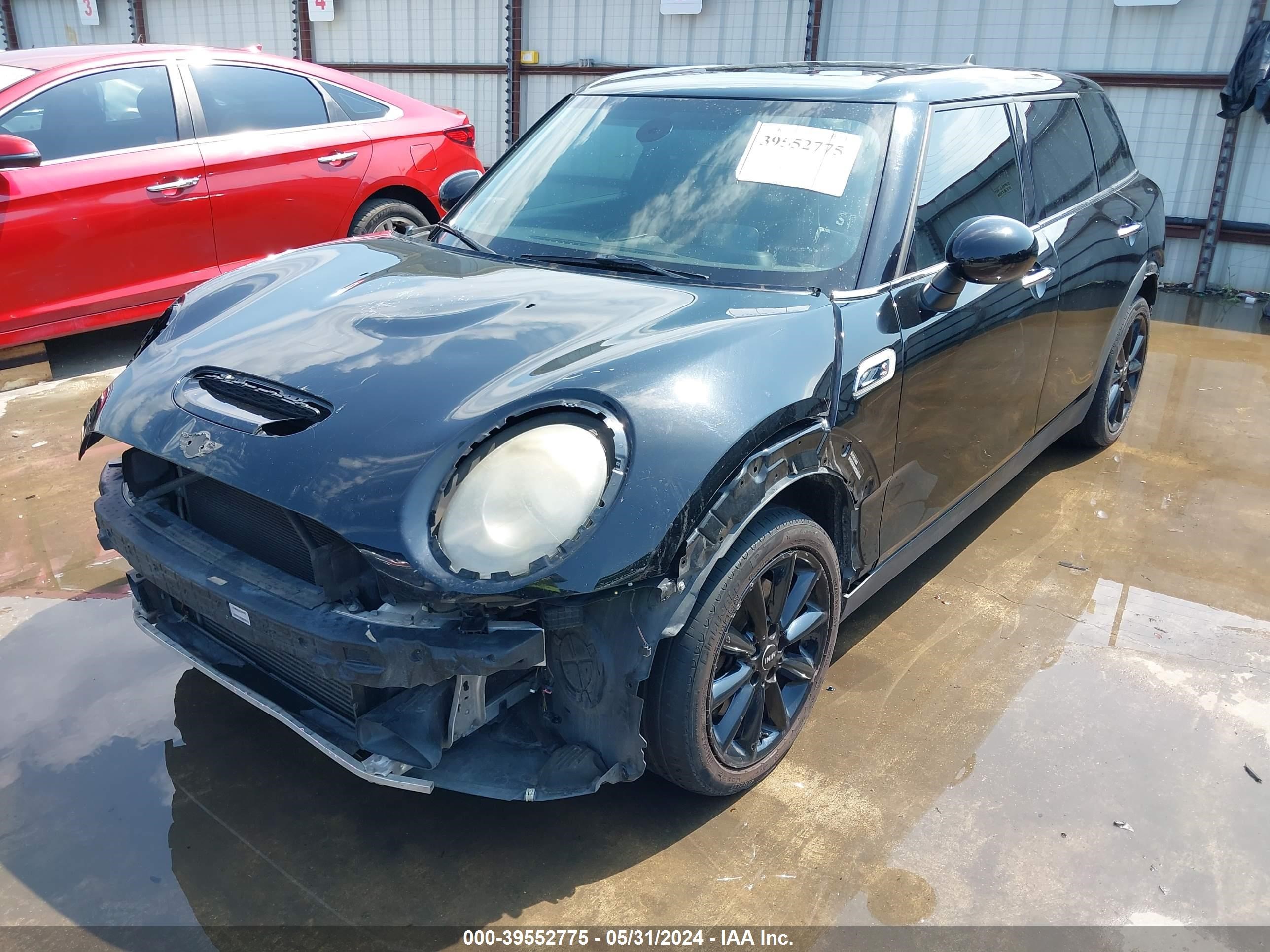 Photo 1 VIN: WMWLN9C54G2B32137 - MINI CLUBMAN 