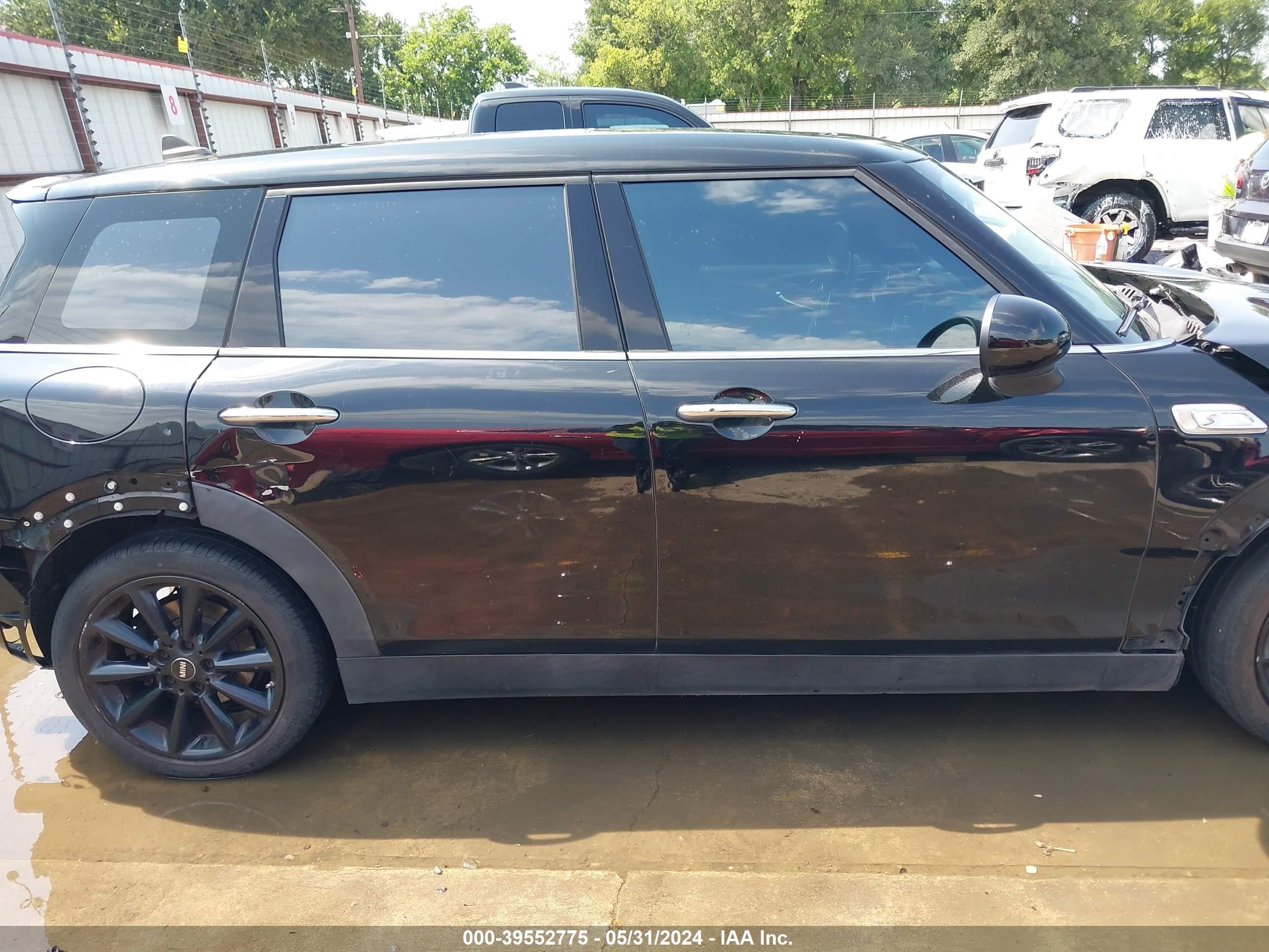 Photo 13 VIN: WMWLN9C54G2B32137 - MINI CLUBMAN 