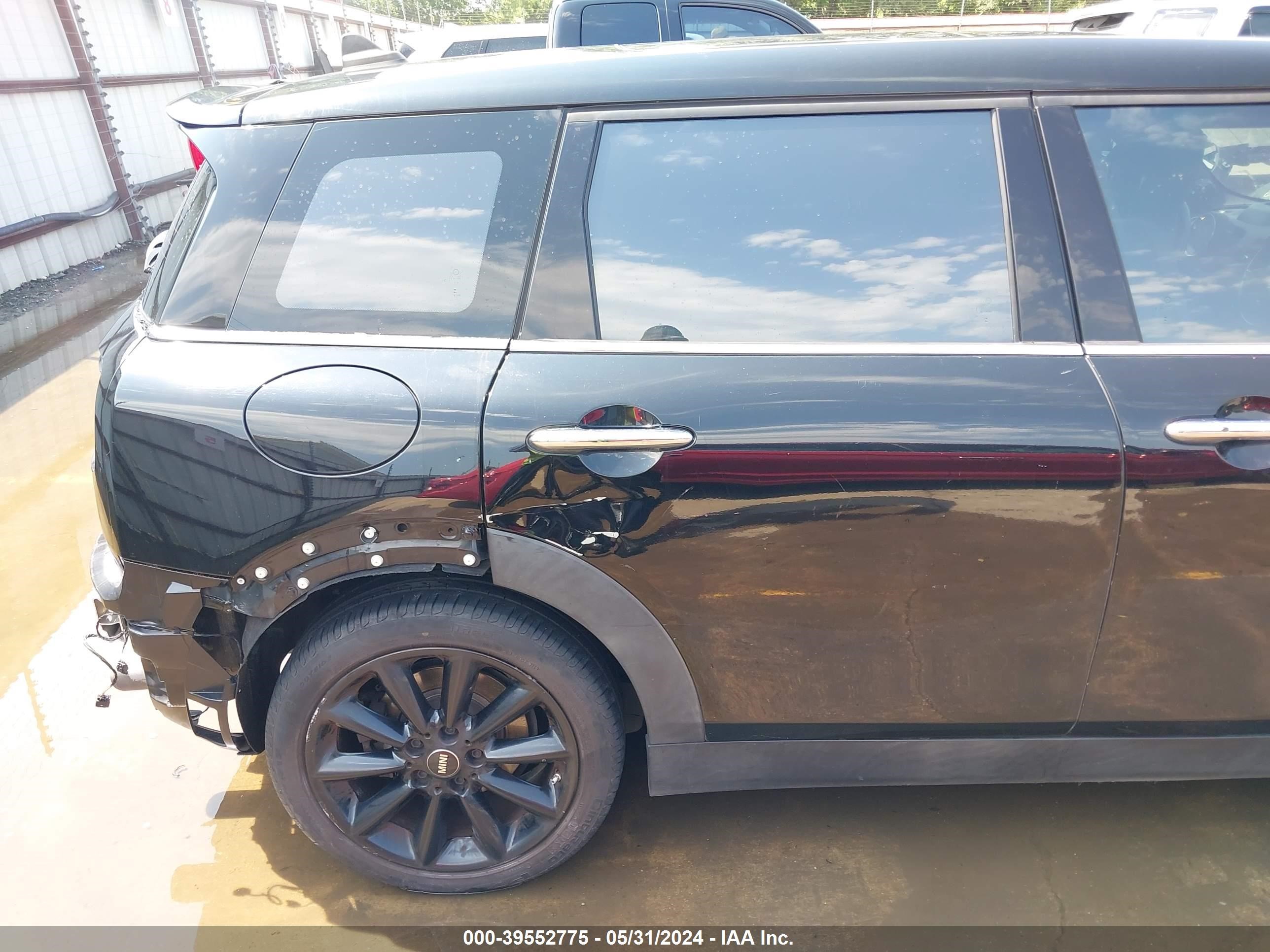 Photo 20 VIN: WMWLN9C54G2B32137 - MINI CLUBMAN 