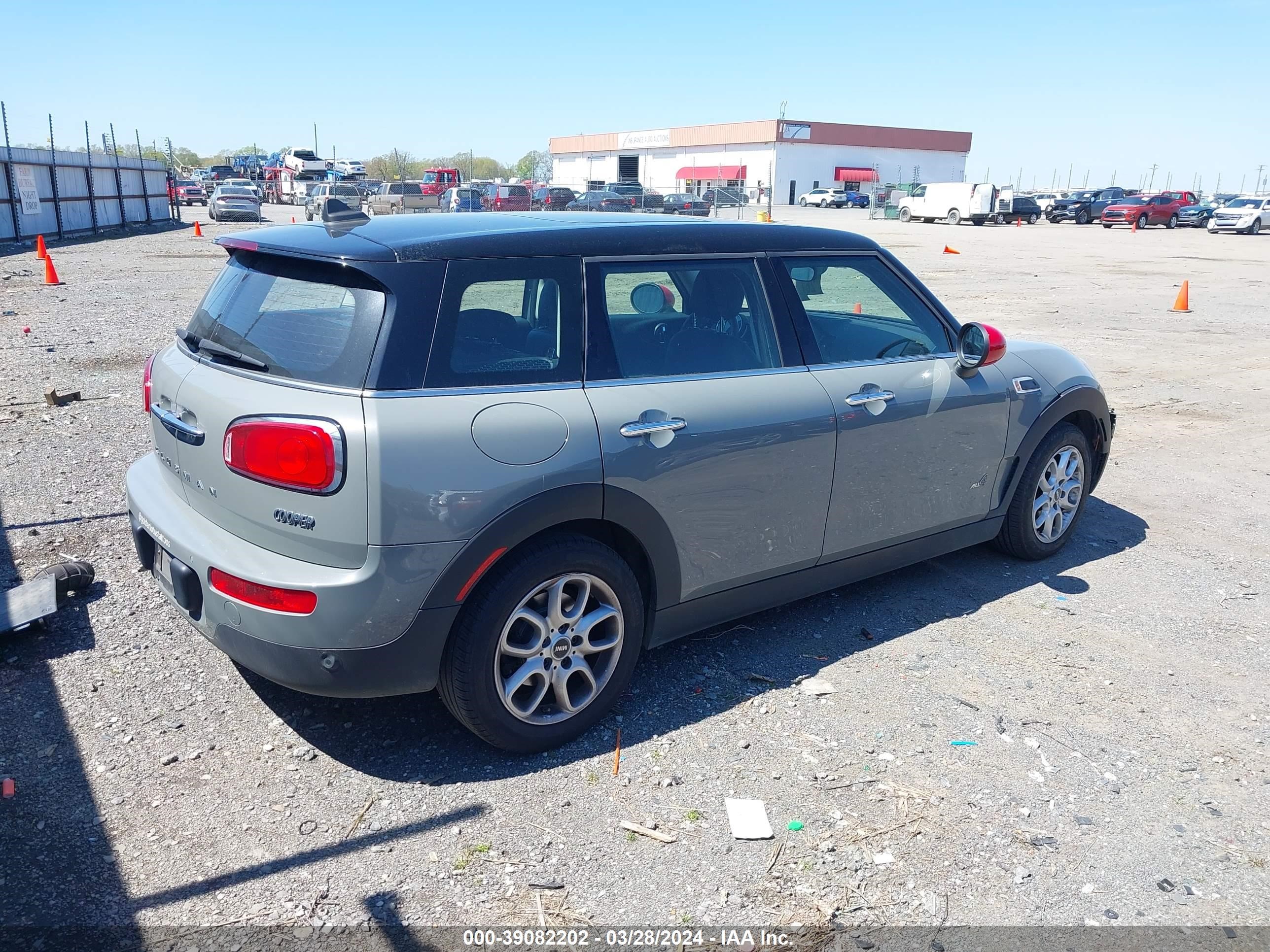 Photo 3 VIN: WMWLU1C55K2F29630 - MINI CLUBMAN 