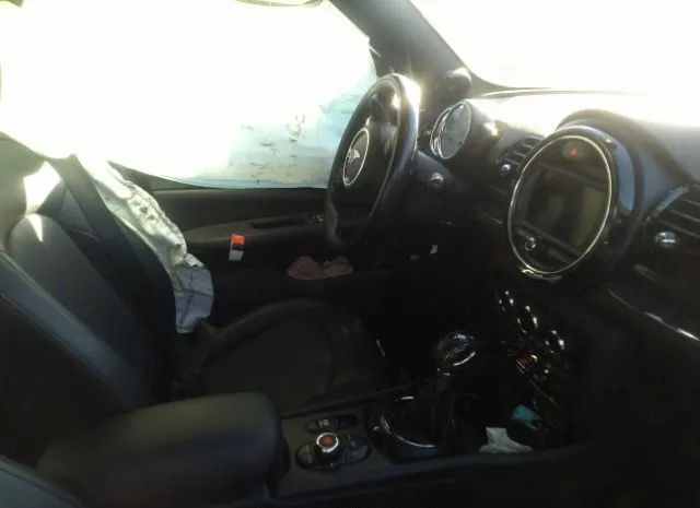 Photo 4 VIN: WMWLU1C5XH2F26912 - MINI CLUBMAN 