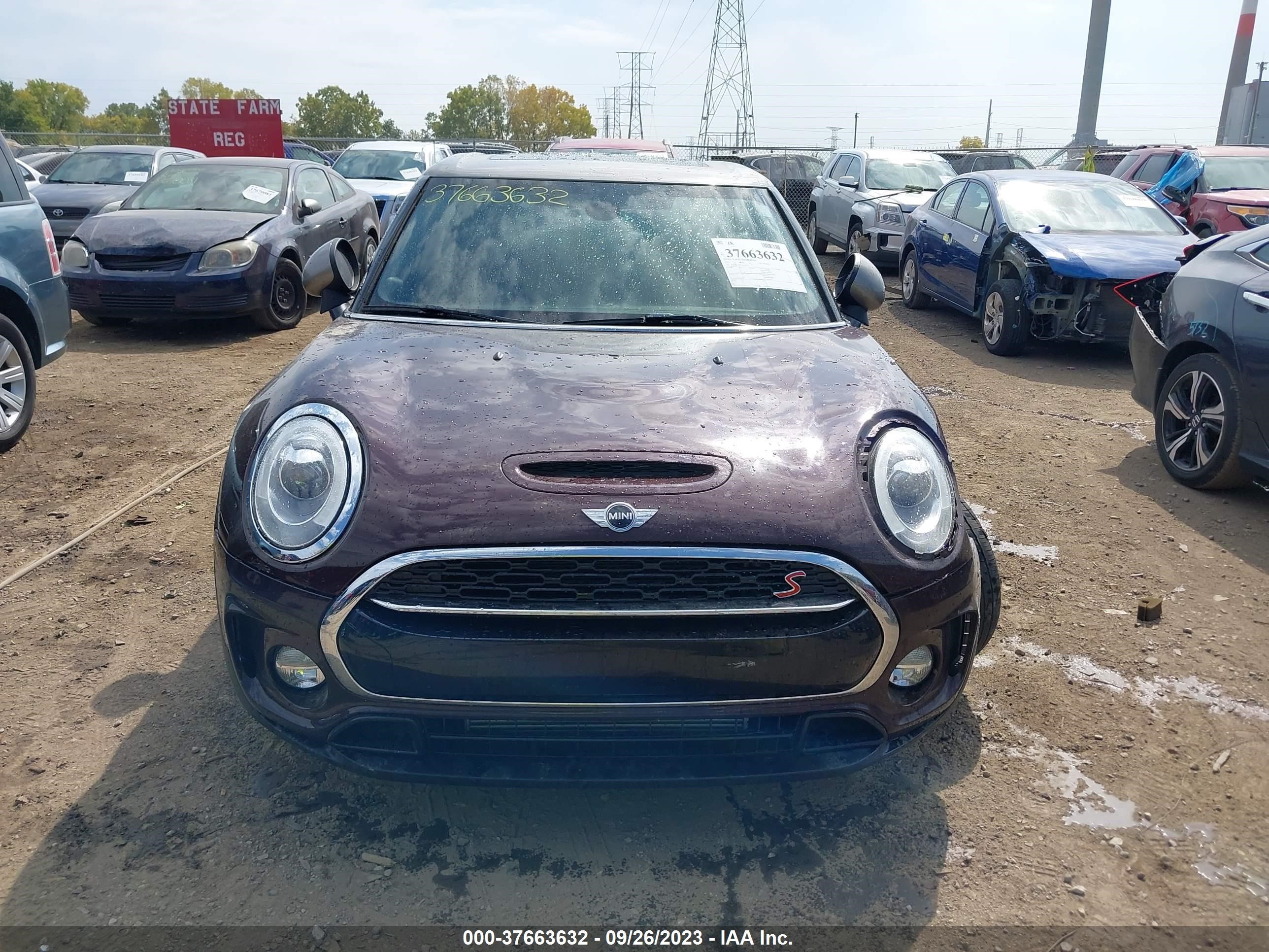 Photo 11 VIN: WMWLU5C32H2E83771 - MINI CLUBMAN 