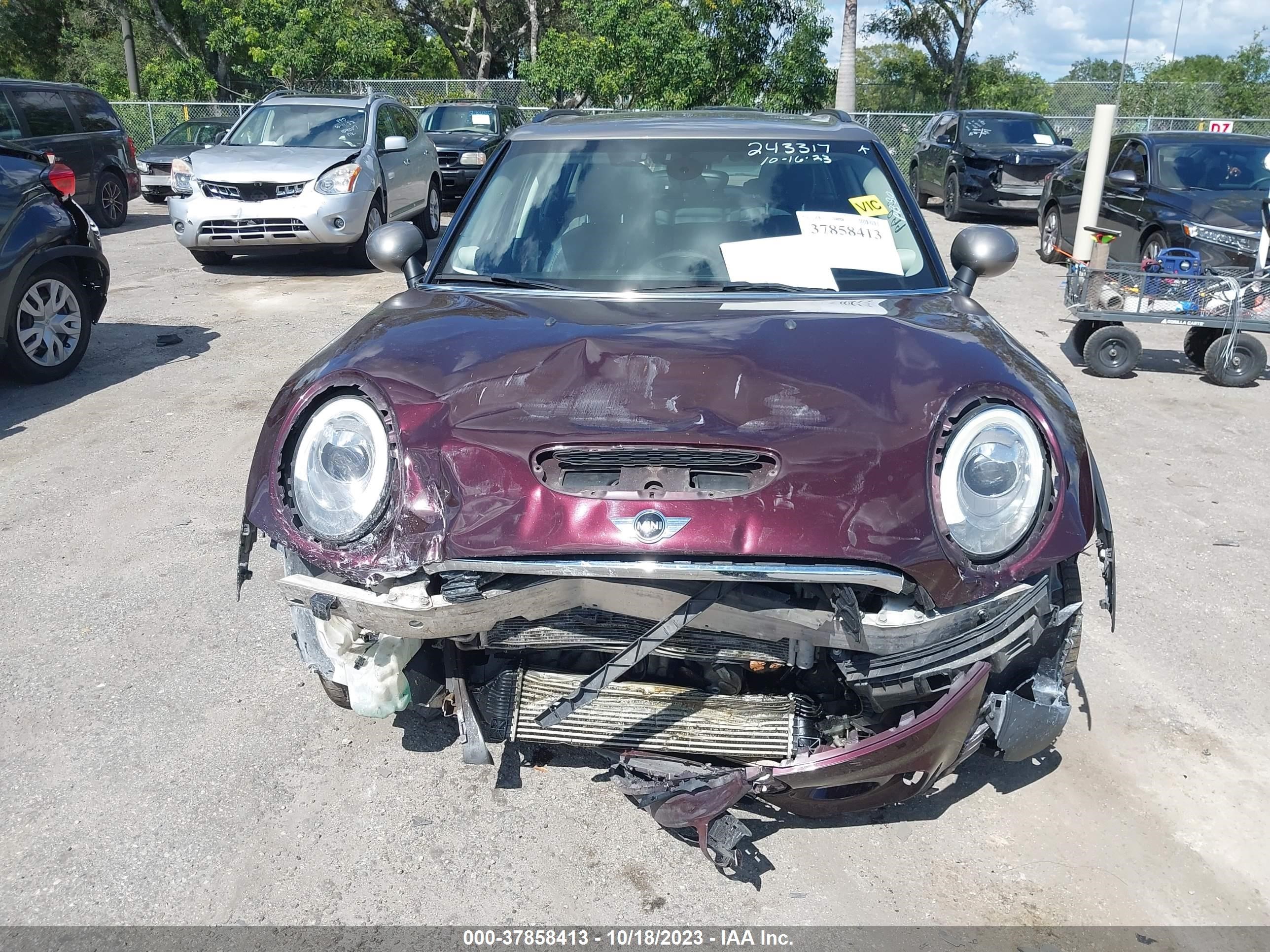 Photo 11 VIN: WMWLU5C52H2C46361 - MINI CLUBMAN 