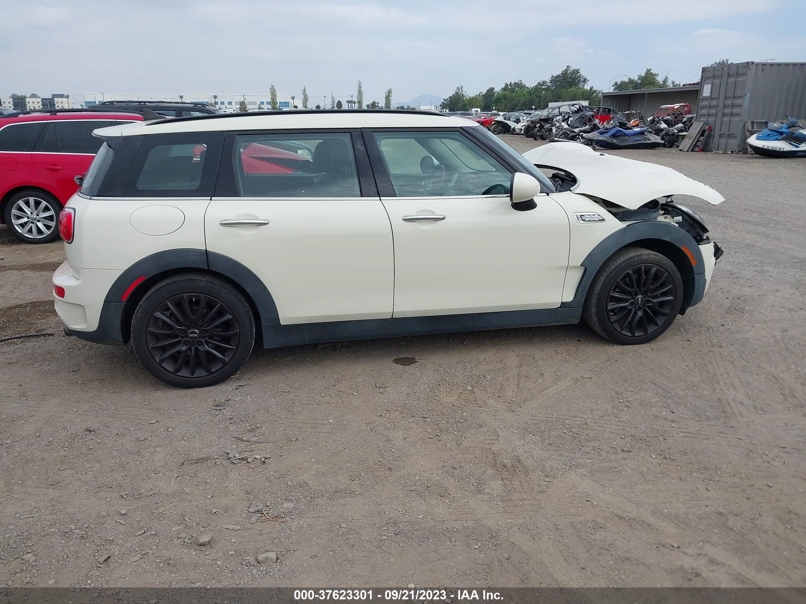 Photo 12 VIN: WMWLU5C52K2G04596 - MINI CLUBMAN 