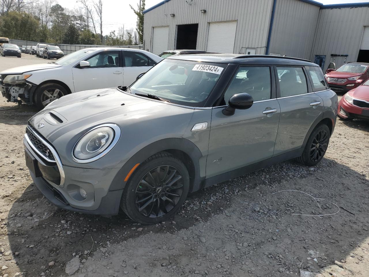 Photo 0 VIN: WMWLU5C5XH2E81557 - MINI COOPER 