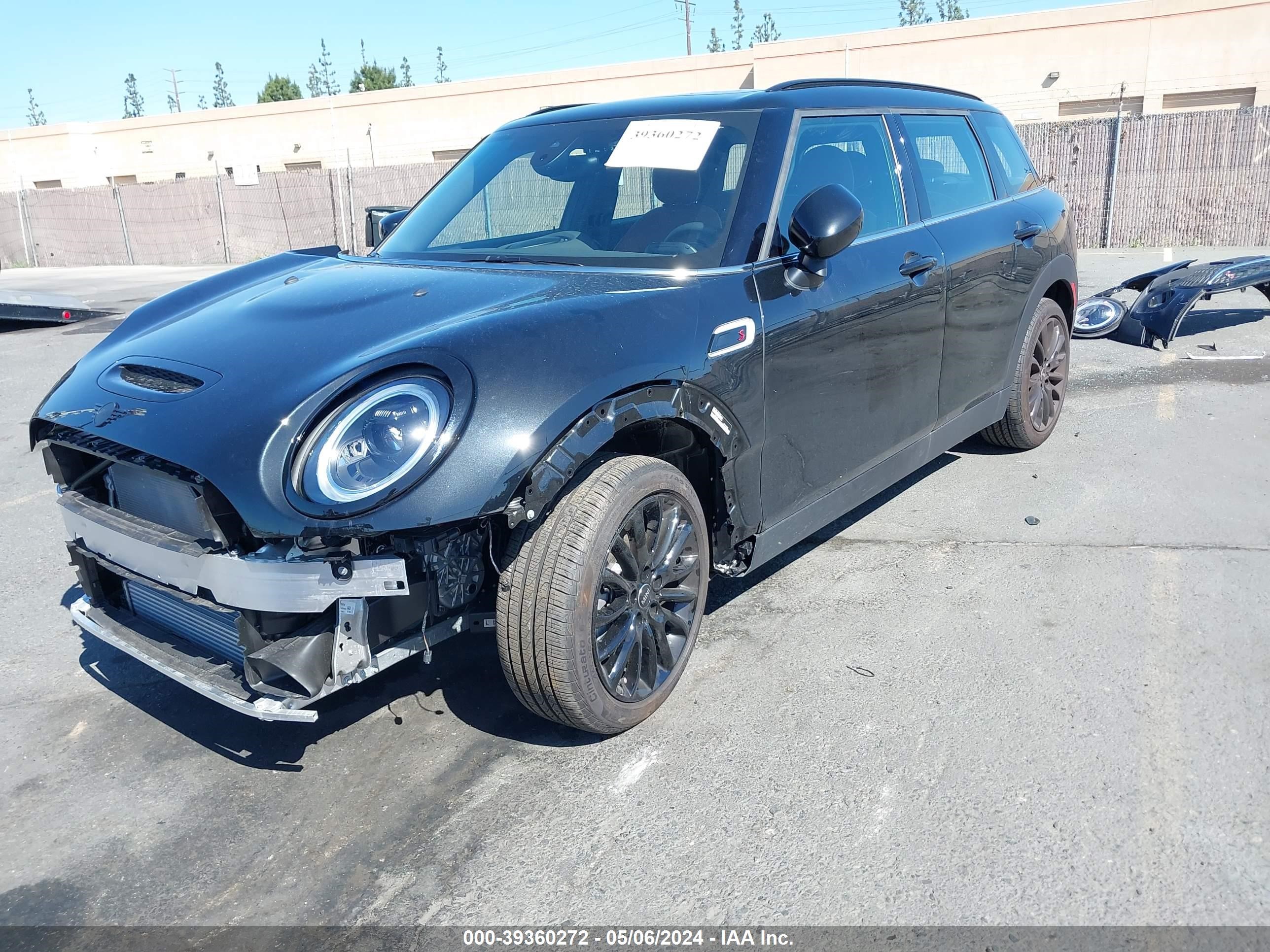 Photo 1 VIN: WMWLV7C04R2U57153 - MINI CLUBMAN 