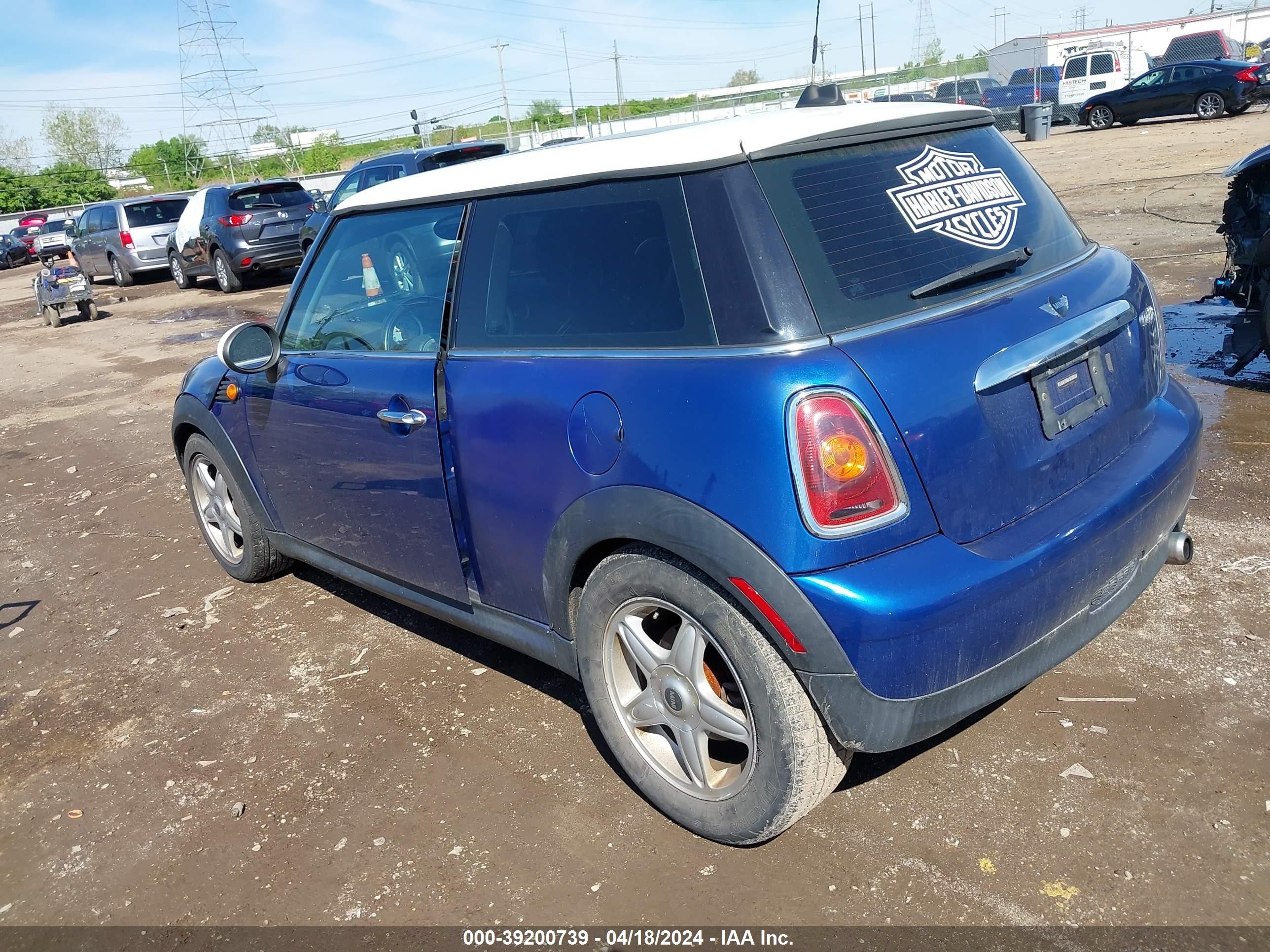 Photo 2 VIN: WMWMF33507TU63240 - MINI COOPER 