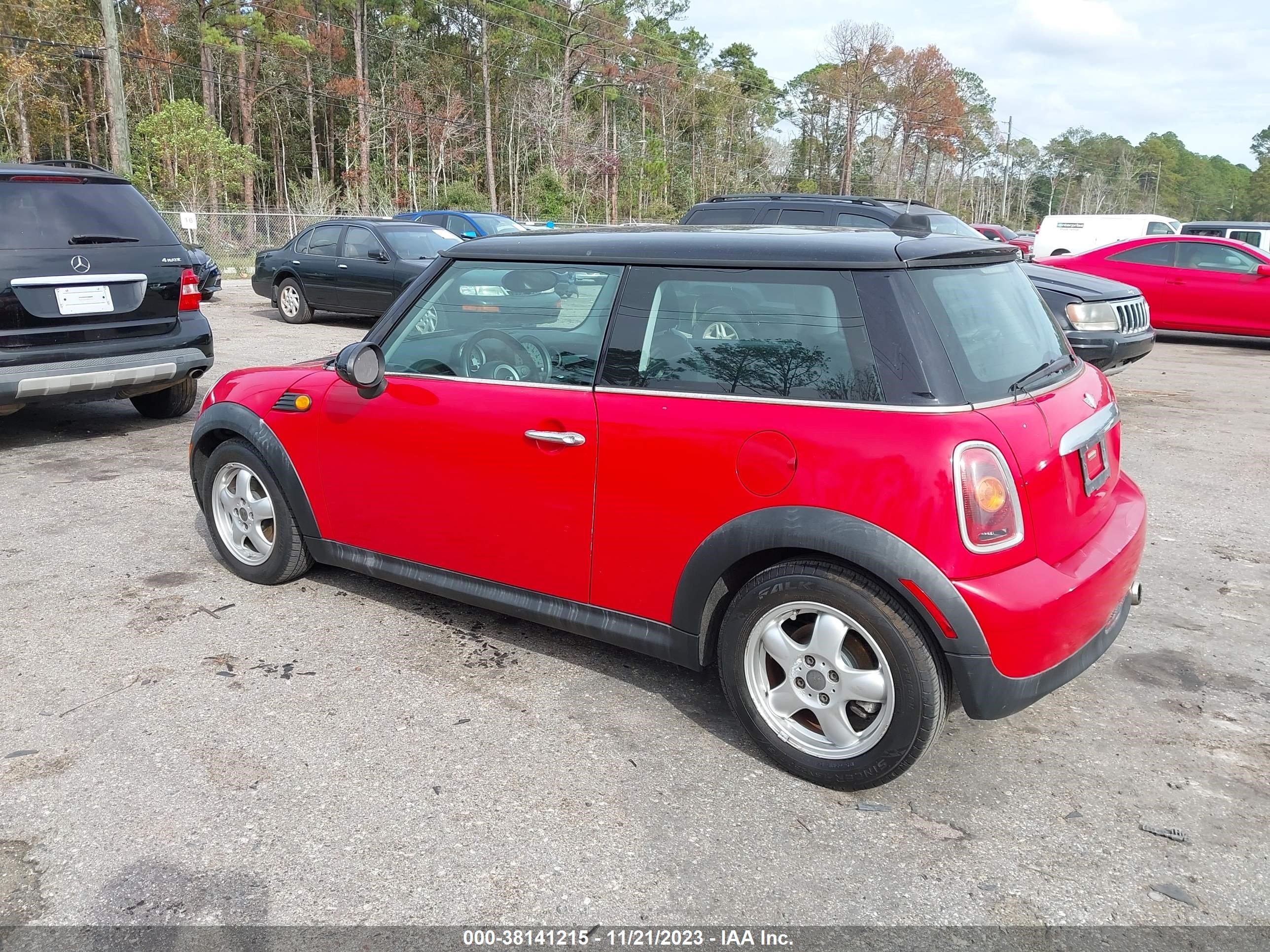 Photo 2 VIN: WMWMF33519TU72080 - MINI COOPER 