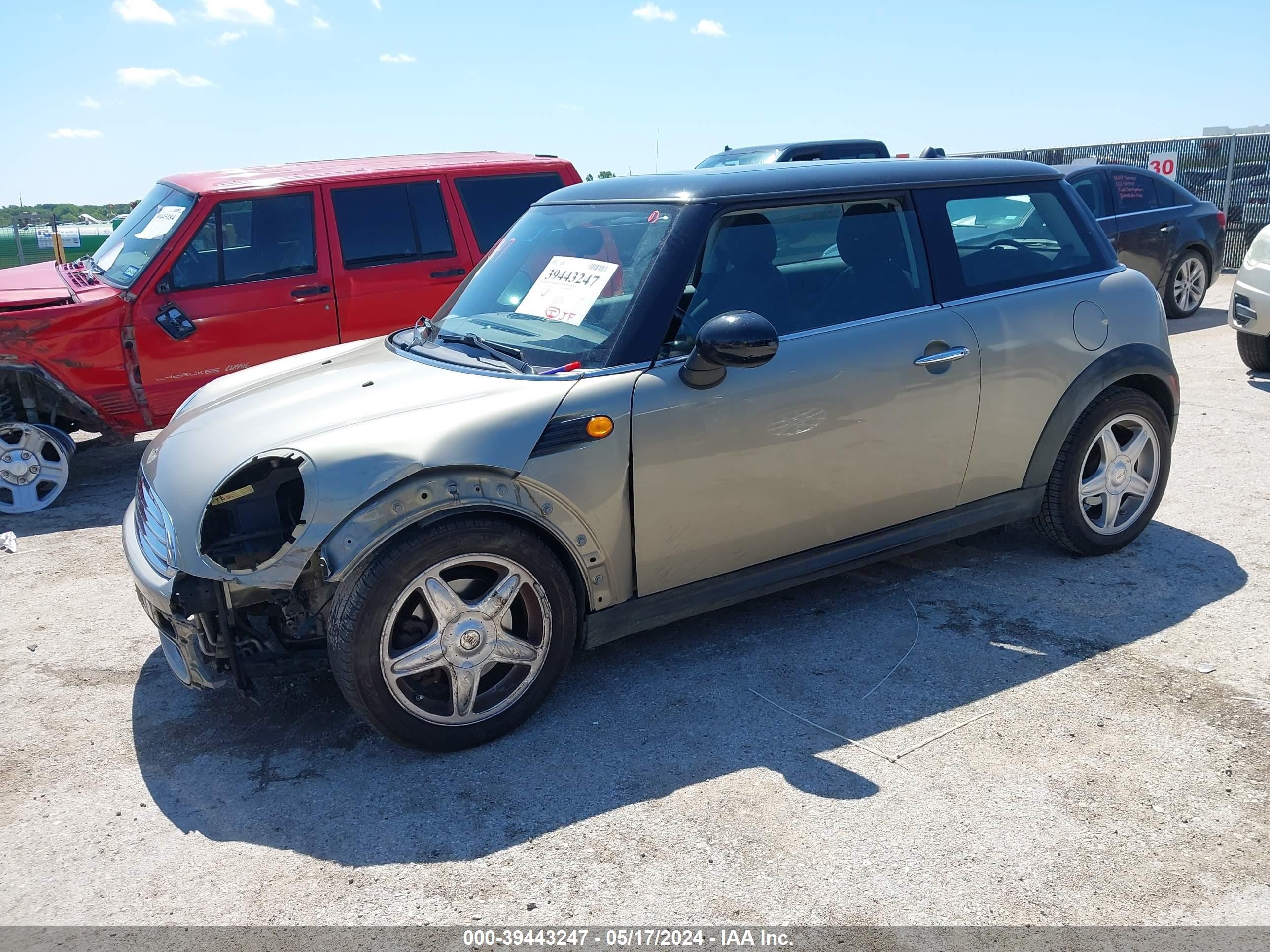 Photo 1 VIN: WMWMF33519TW70464 - MINI COOPER 