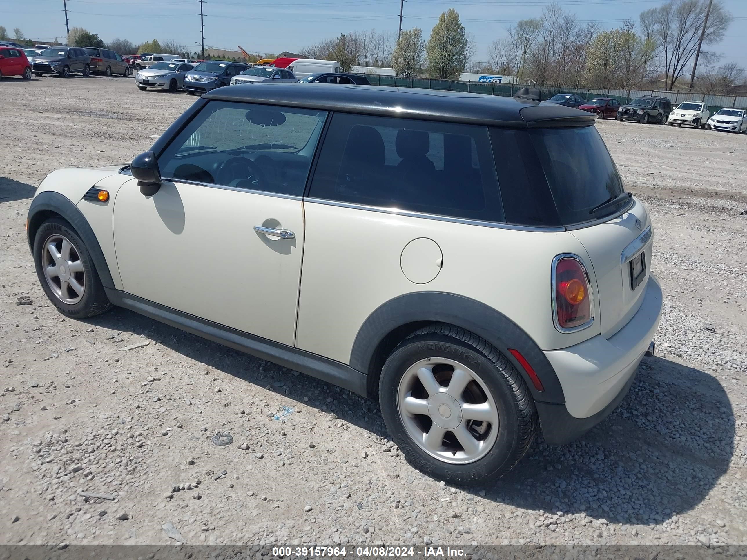 Photo 2 VIN: WMWMF33519TW71890 - MINI COOPER 