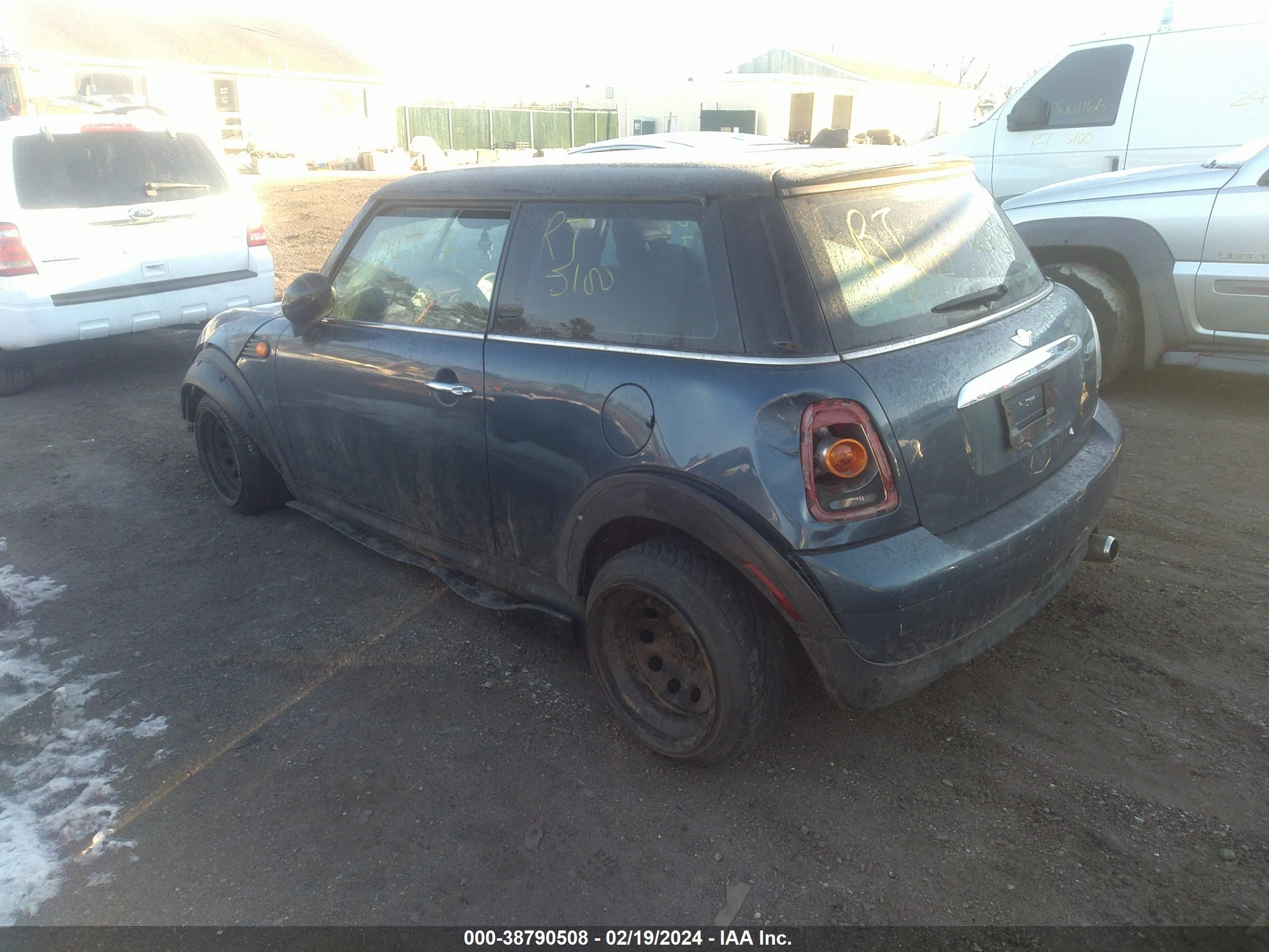 Photo 2 VIN: WMWMF33519TZ20964 - MINI COOPER 