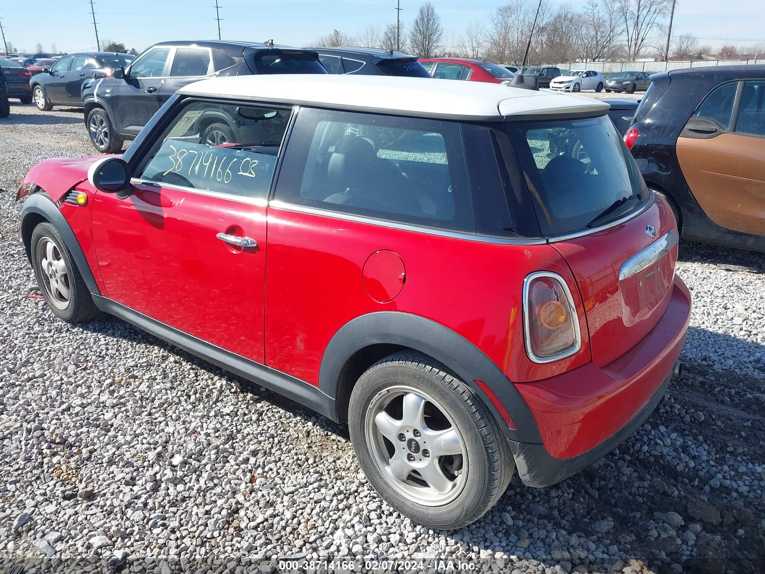 Photo 2 VIN: WMWMF33529TW79724 - MINI COOPER 