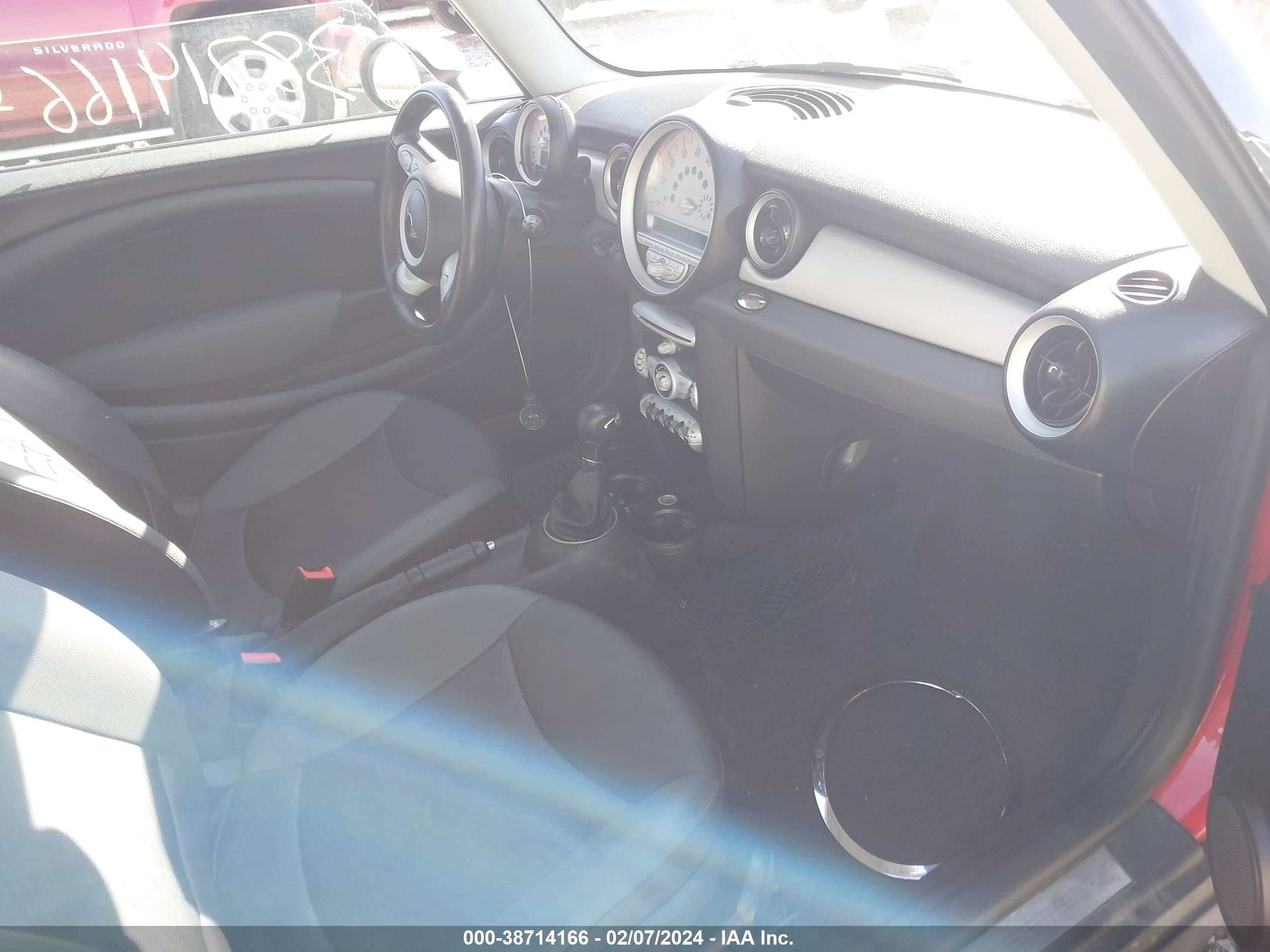 Photo 4 VIN: WMWMF33529TW79724 - MINI COOPER 