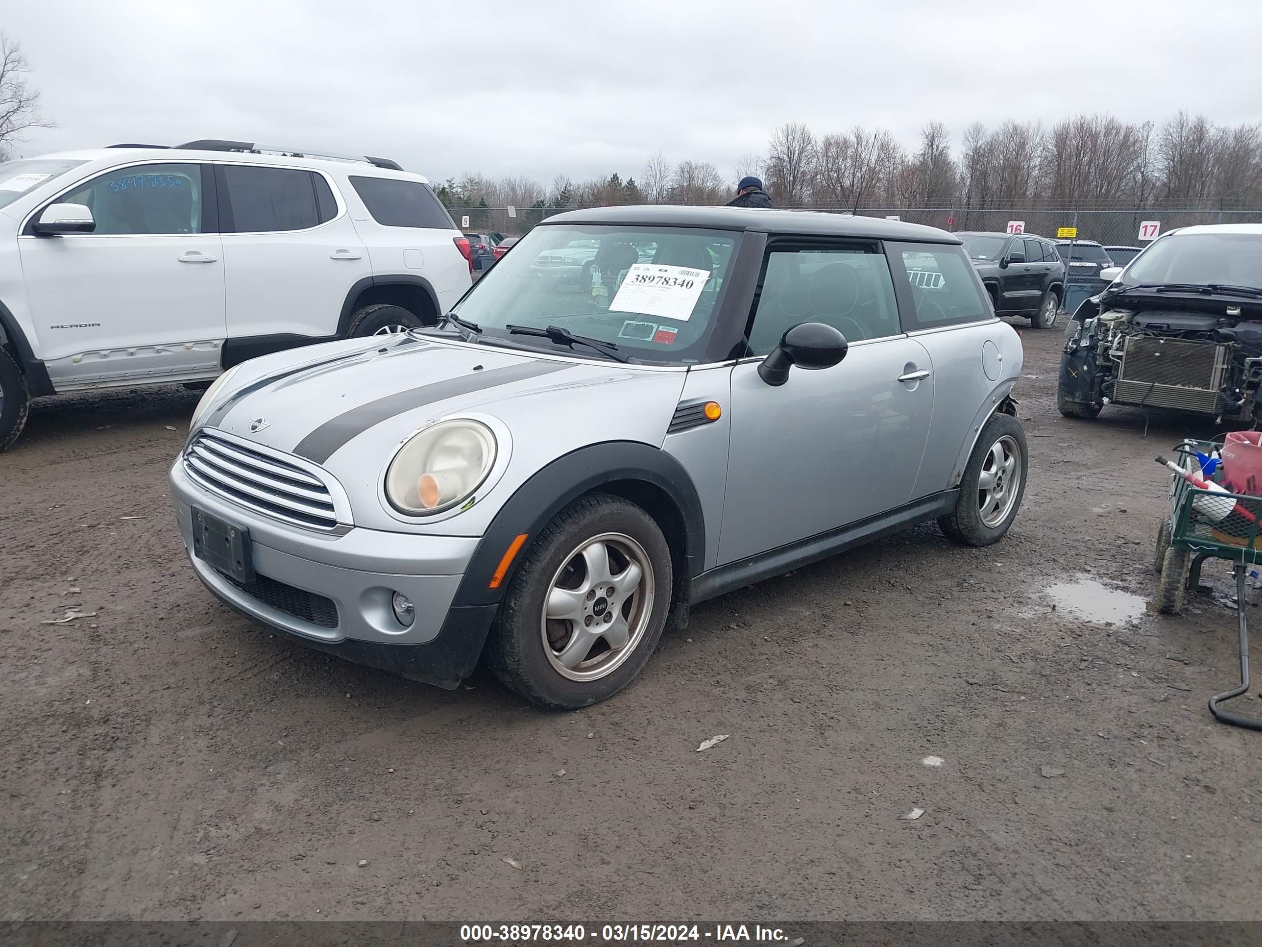 Photo 1 VIN: WMWMF33547TU61989 - MINI COOPER 