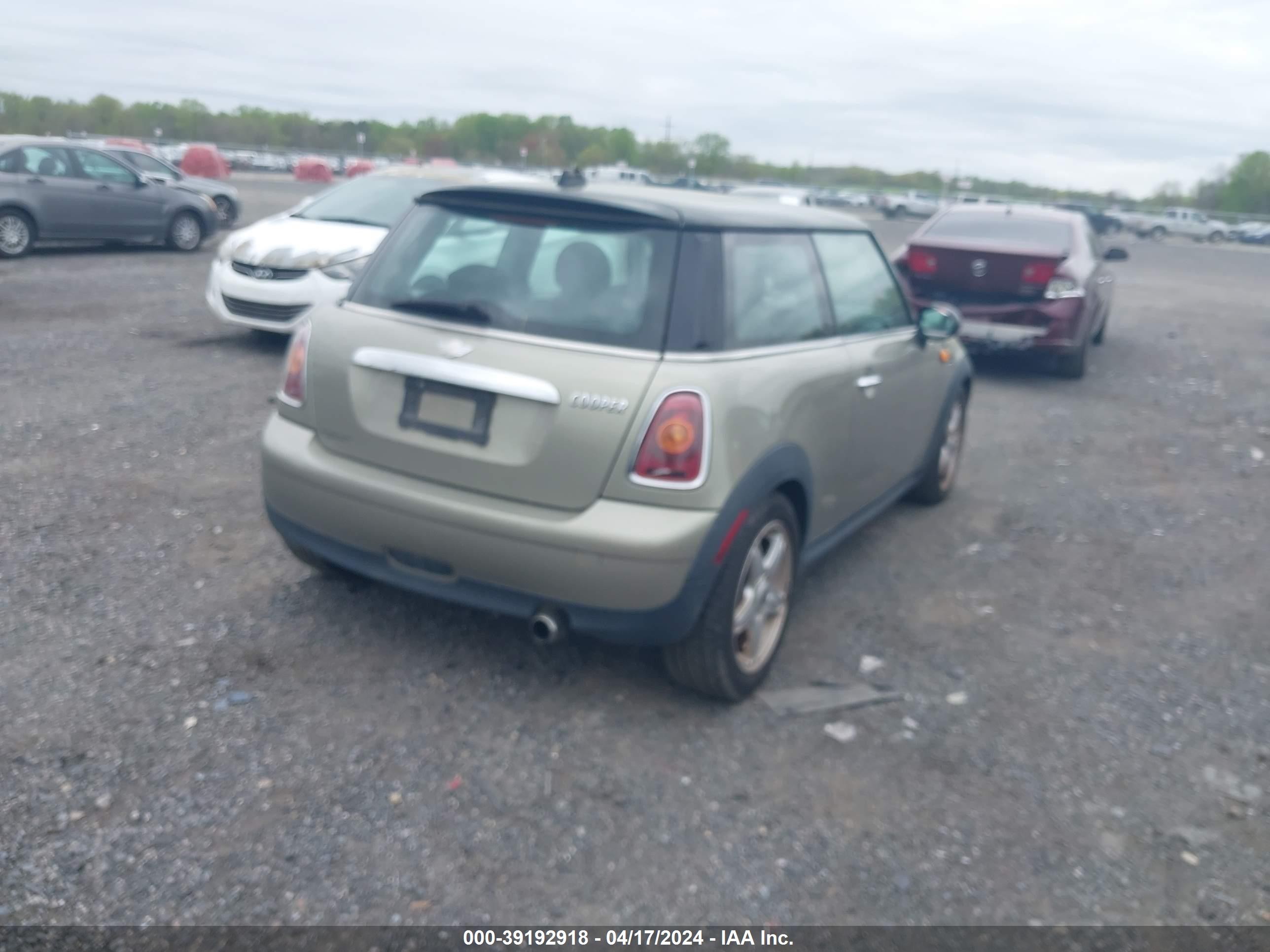 Photo 3 VIN: WMWMF33557TT58225 - MINI COOPER 