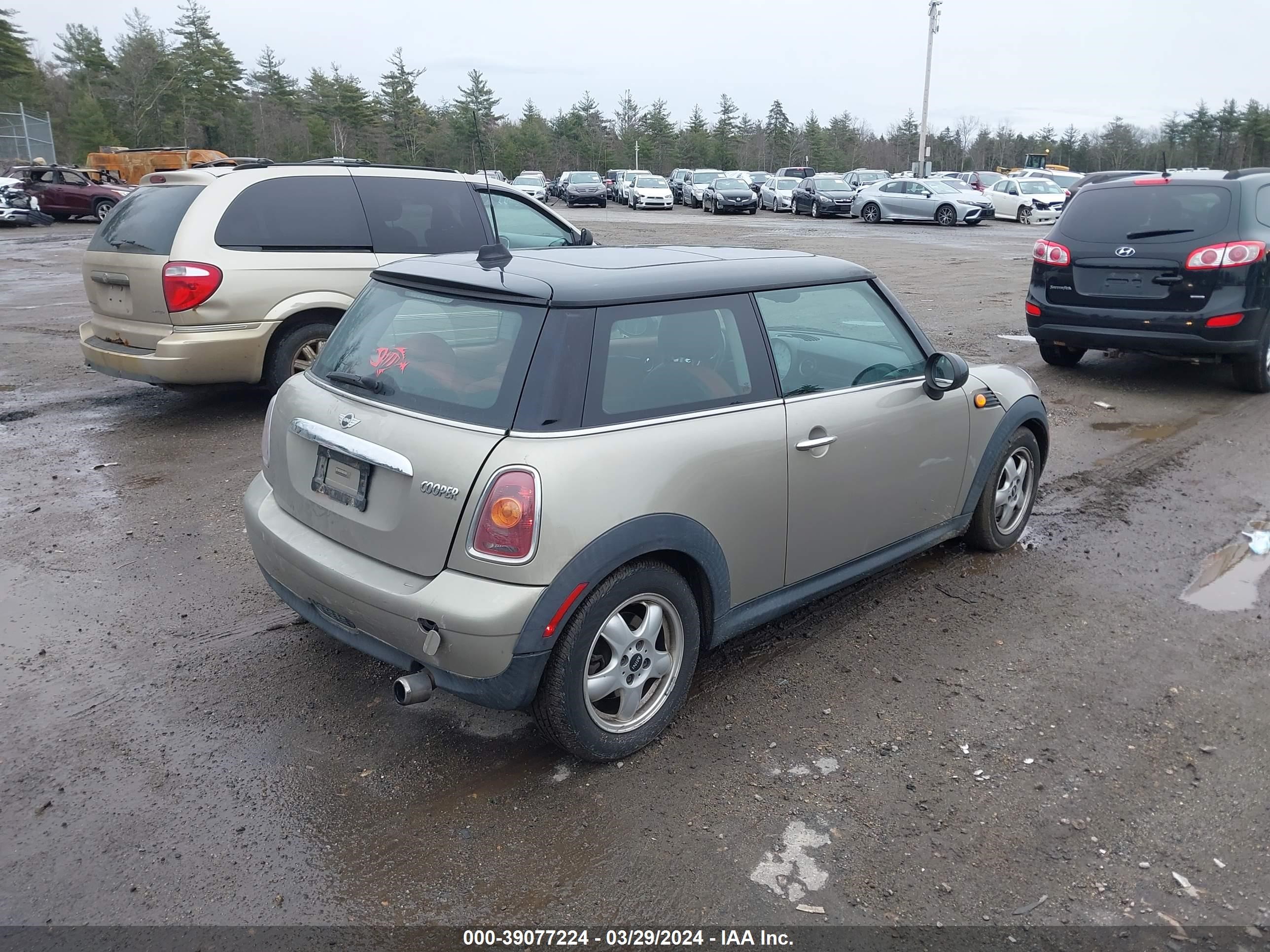 Photo 3 VIN: WMWMF33579TU73458 - MINI COOPER 