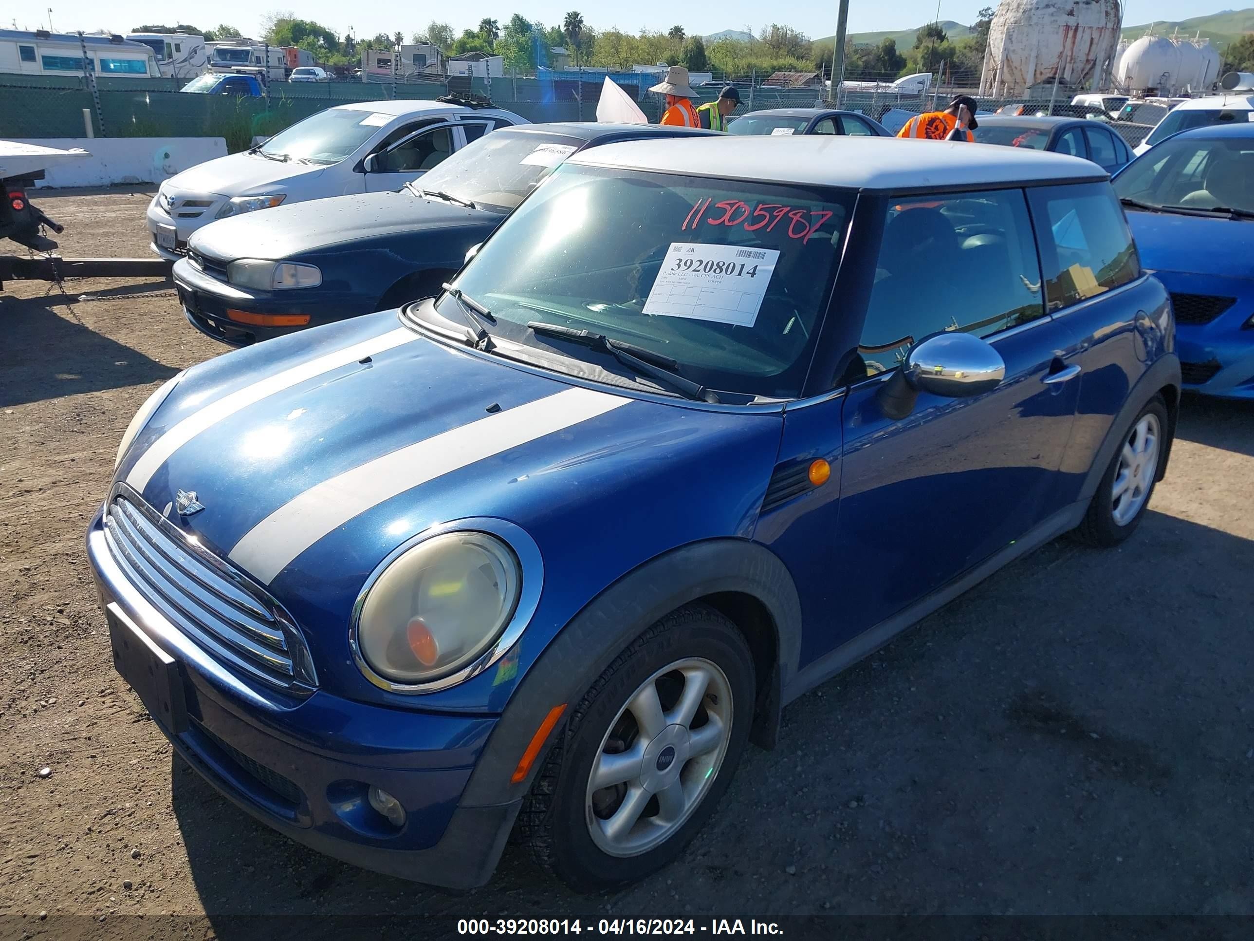 Photo 1 VIN: WMWMF33588TT60858 - MINI COOPER 