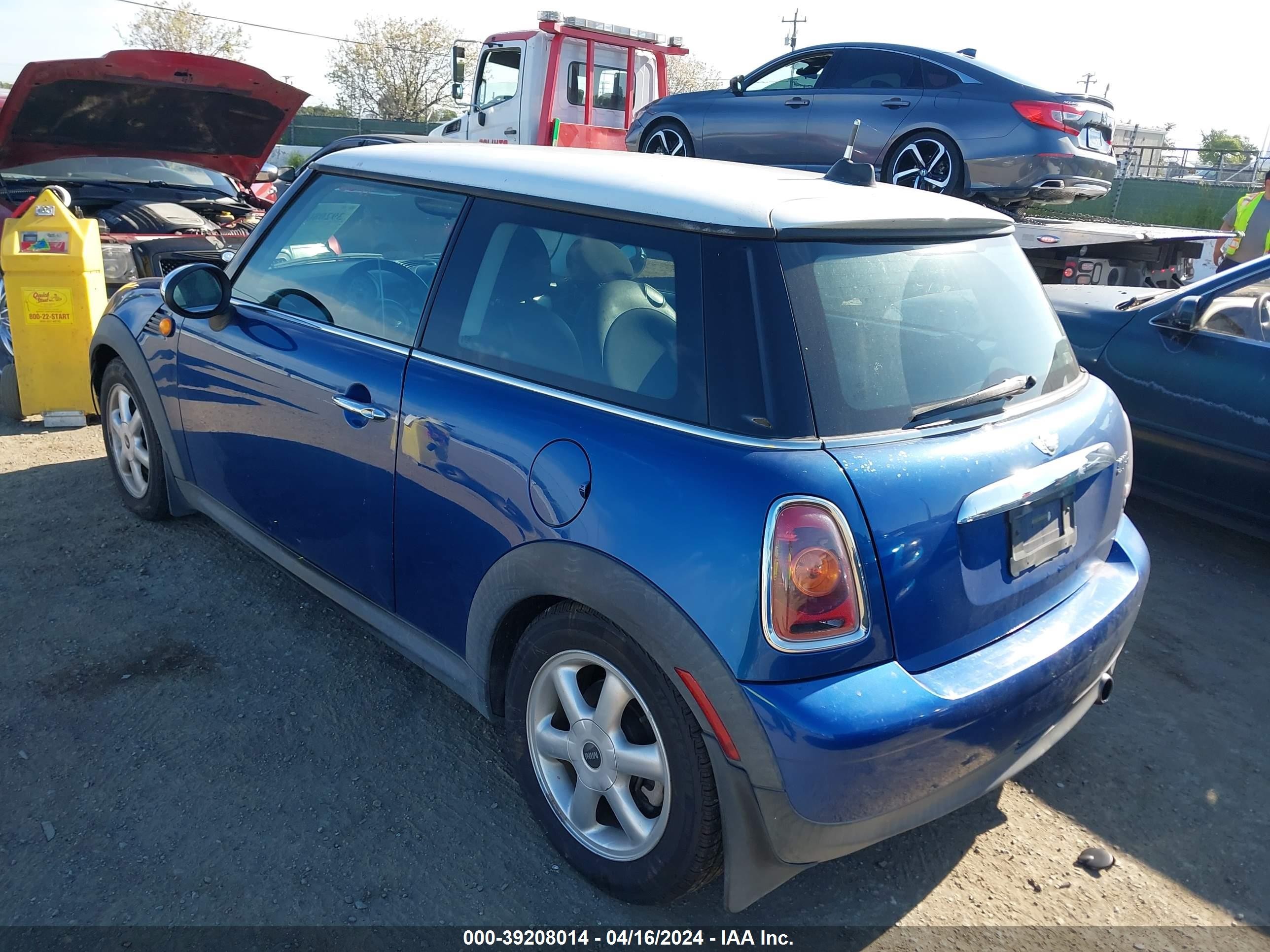 Photo 2 VIN: WMWMF33588TT60858 - MINI COOPER 