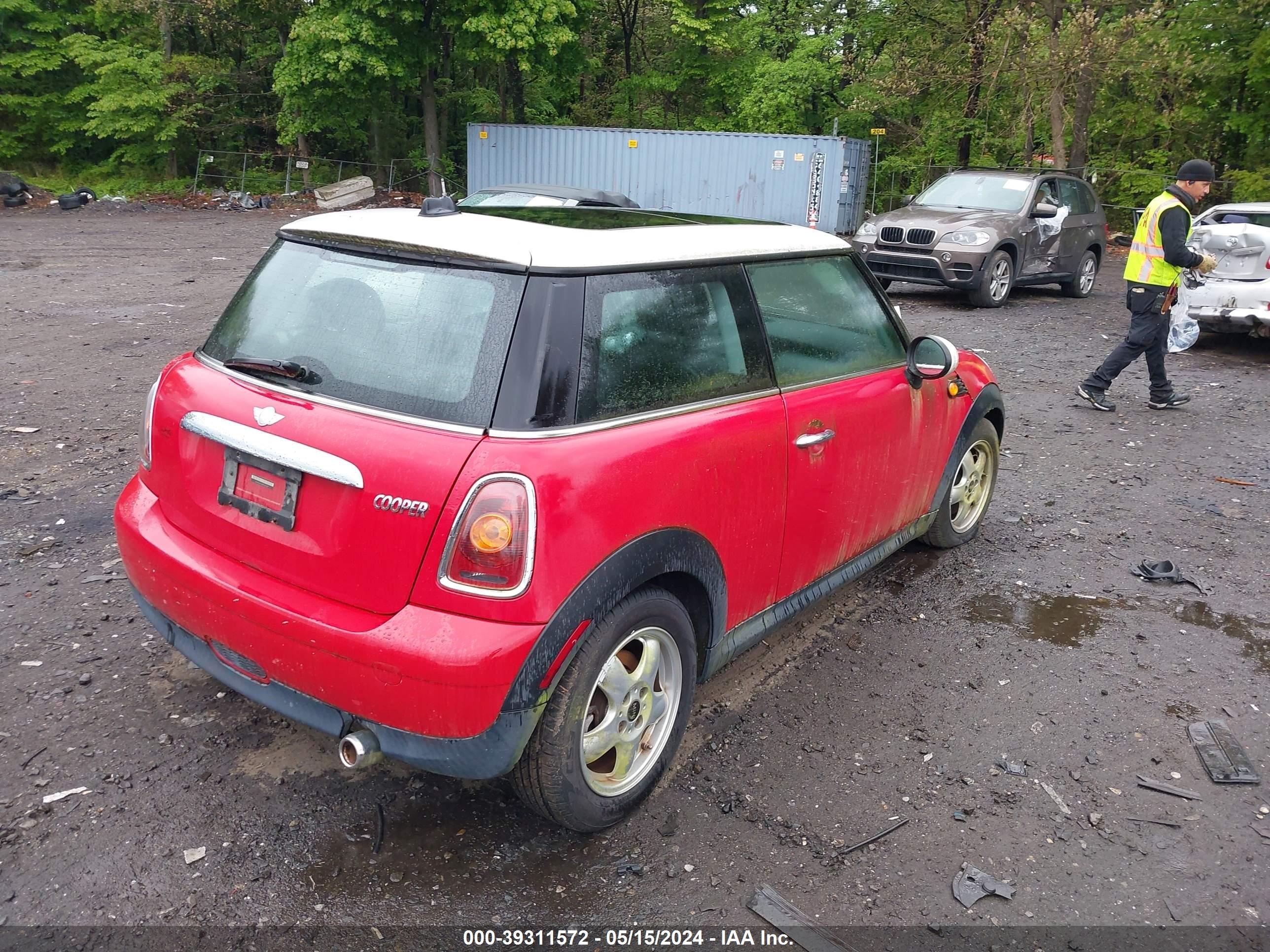 Photo 3 VIN: WMWMF33589TW77007 - MINI COOPER 